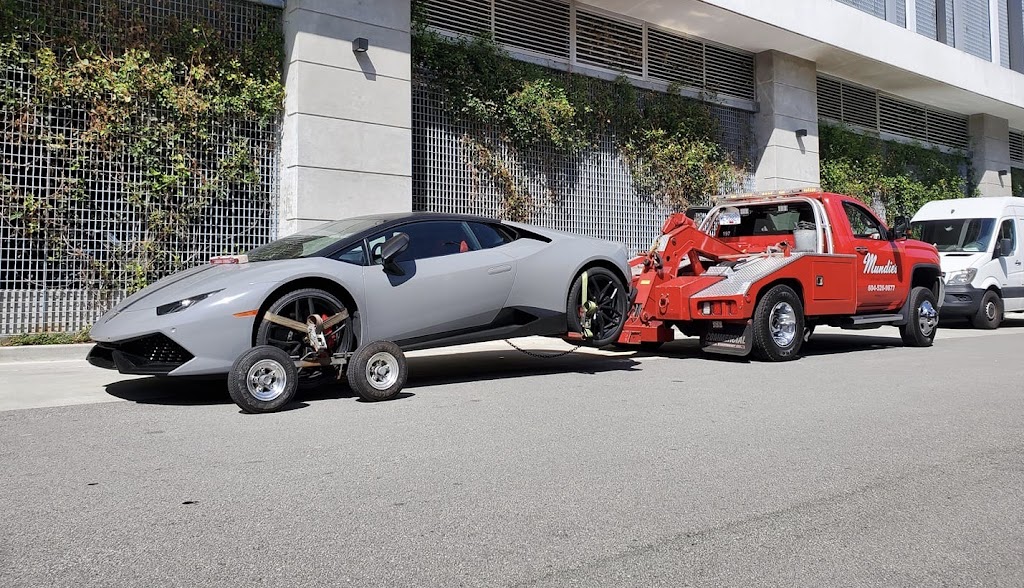 Mundies Towing & Recovery Delta | 9341 Ladner Trunk Rd, Delta, BC V4K 3N3, Canada | Phone: (604) 298-1733
