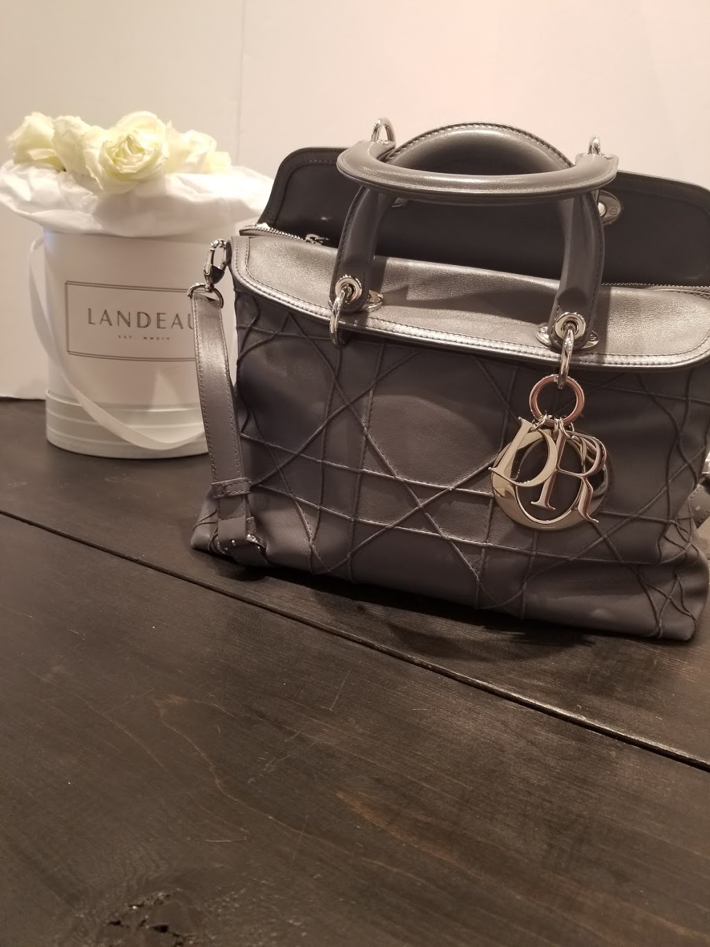 Shameless Resale | 3957 Main St, Vancouver, BC V5V 3P3, Canada | Phone: (604) 428-1792