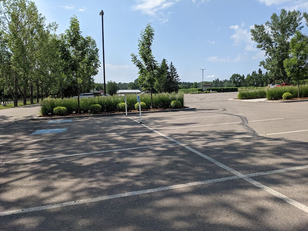 Settlers Place Parking Lot | 6393 Kerry Wood Dr, Red Deer, AB T4N 6W8, Canada | Phone: (403) 318-6298