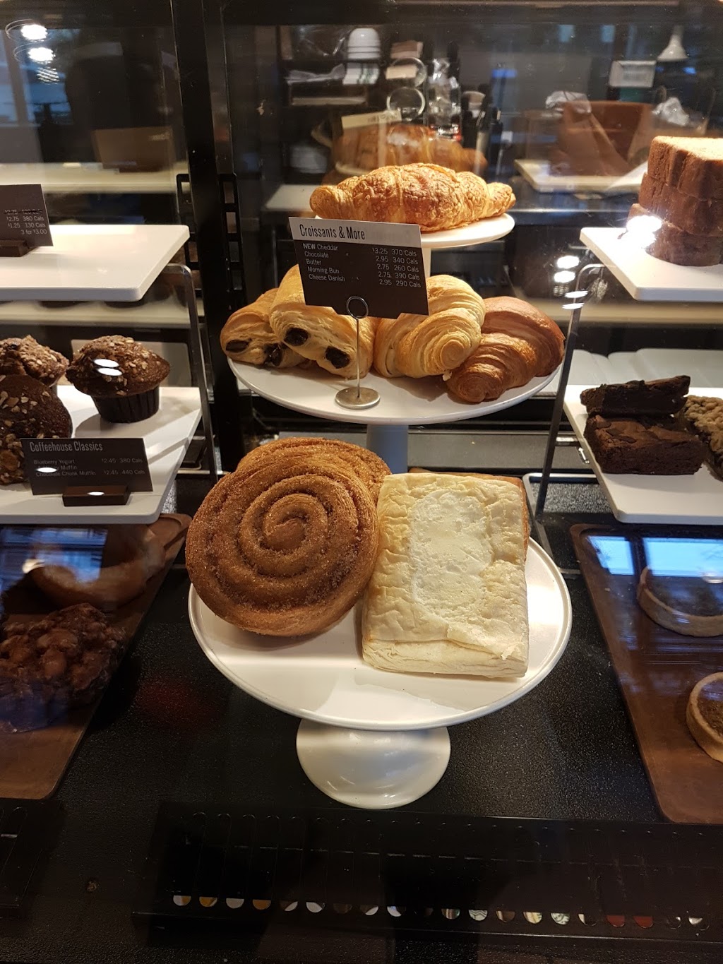 Starbucks | 7010 Kerr St, Vancouver, BC V5S 4W2, Canada | Phone: (604) 439-9555