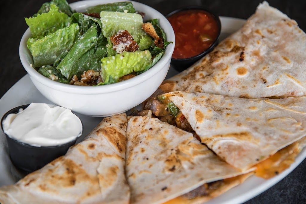The Hills Restaurant | 443 Golf Club Rd, Hillsborough, NB E4H 2T9, Canada | Phone: (506) 734-6001