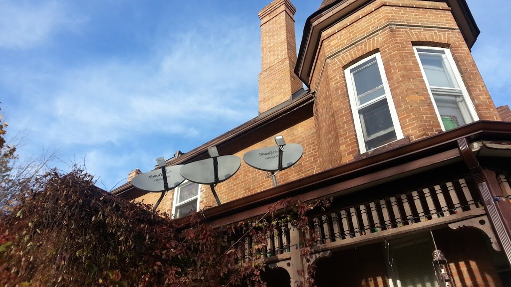 Electronic Home Entertainment | Fernwood Dr, Gravenhurst, ON P1P 1P6, Canada | Phone: (705) 970-0606