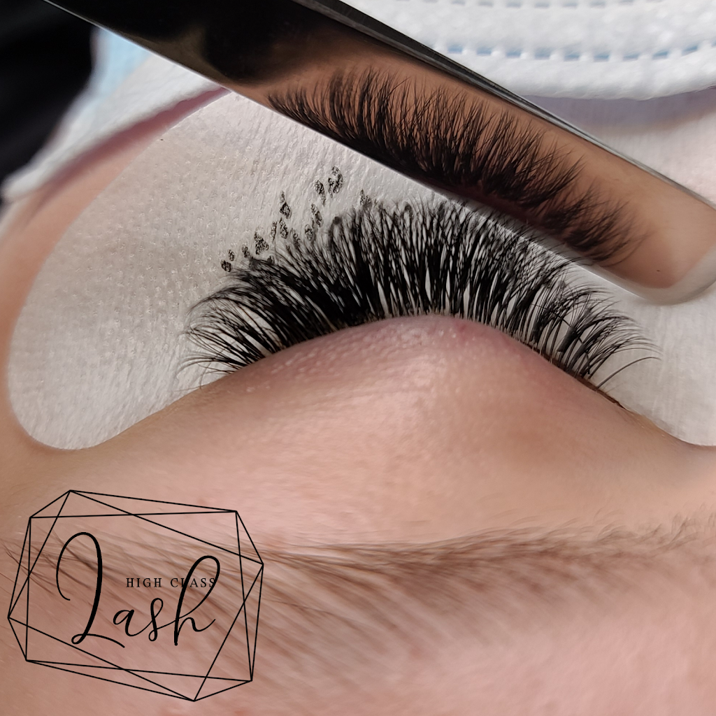 High Class Lash by Savannah | 61 Christie Crescent, Barrie, ON L4N 4V2, Canada | Phone: (705) 828-2399