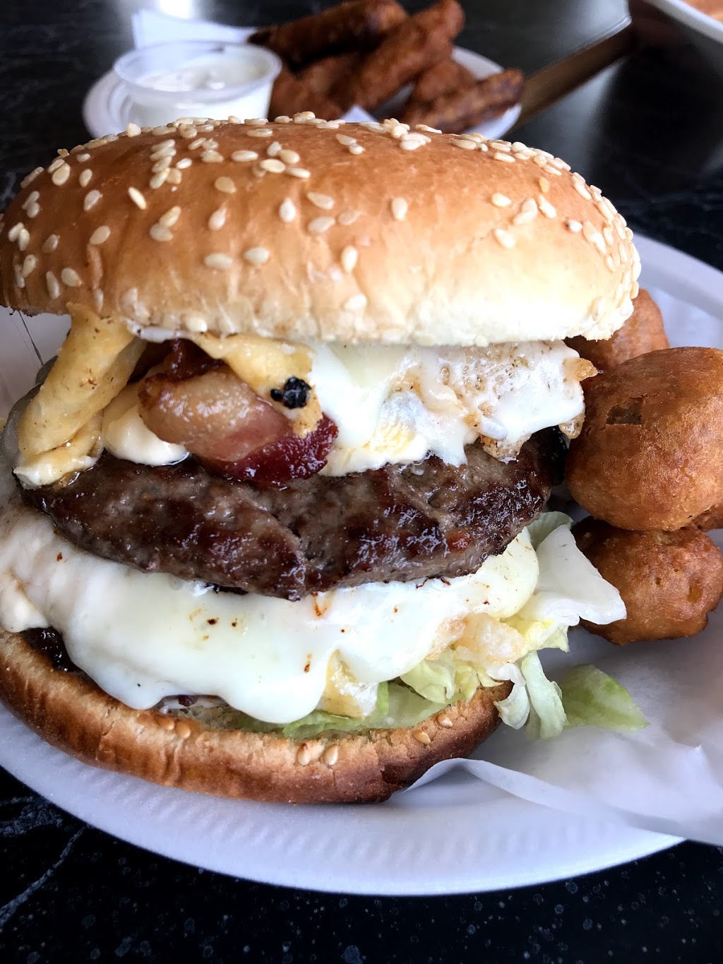 Sweet Queen Family Restaraunt | 2125 19 St, Nanton, AB T0L 1R0, Canada | Phone: (403) 646-2289