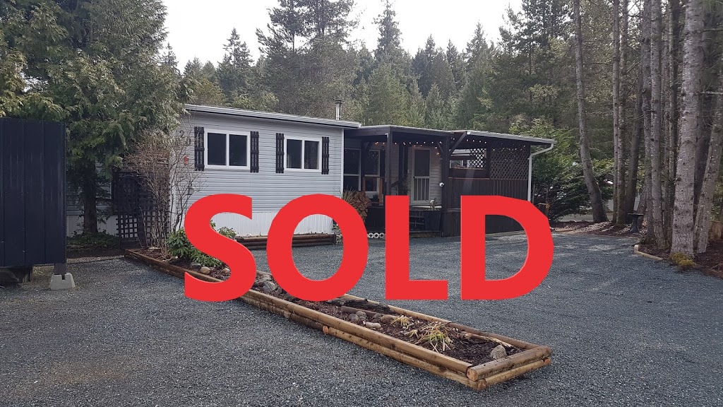 RE/MAX Petra Island Homes | Island Hwy W, Parksville, BC V9P 2B7, Canada | Phone: (250) 240-7355