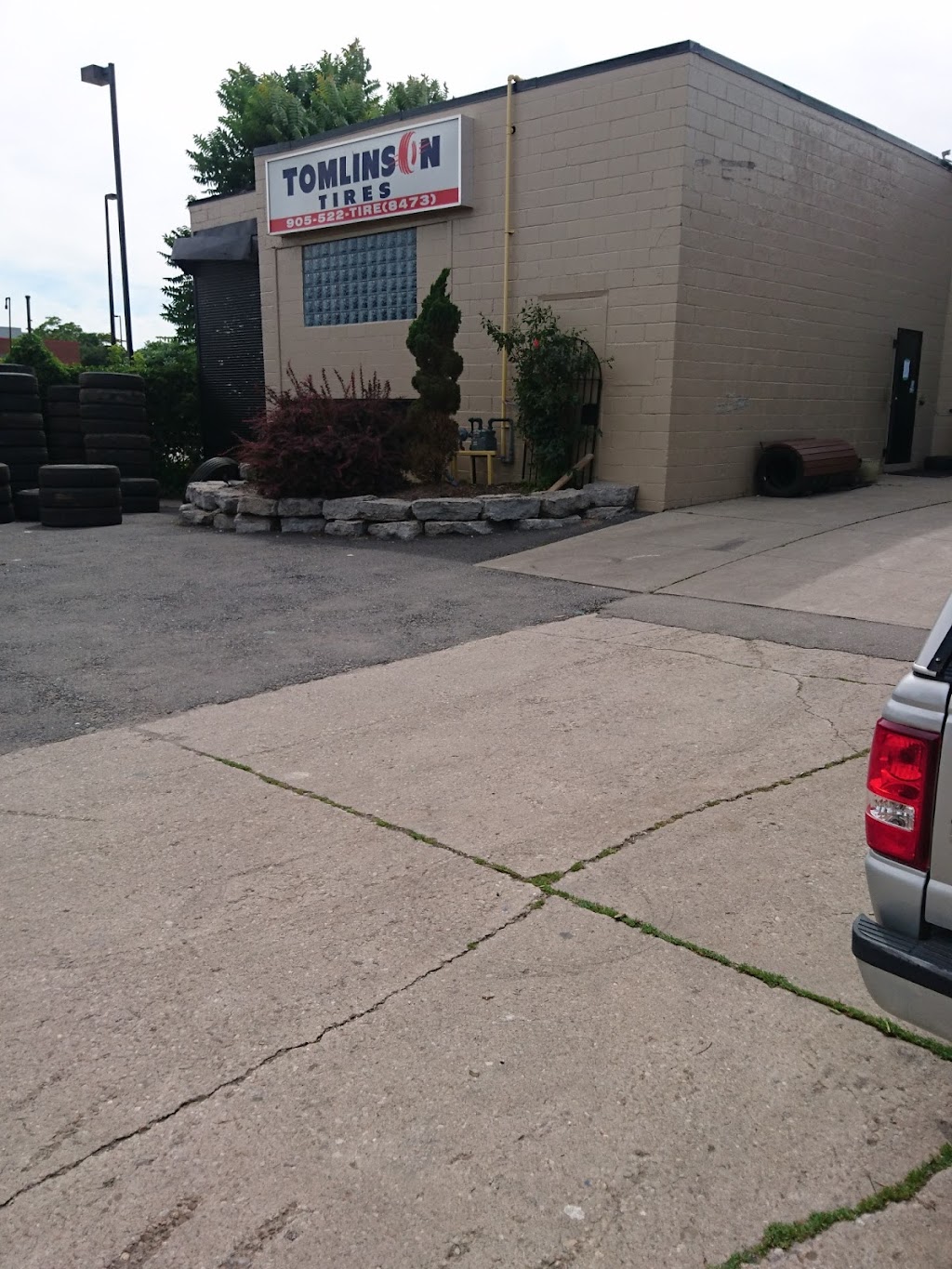 Tomlinson Tires | 1 Hillyard St, Hamilton, ON L8L 6A9, Canada | Phone: (905) 522-8473