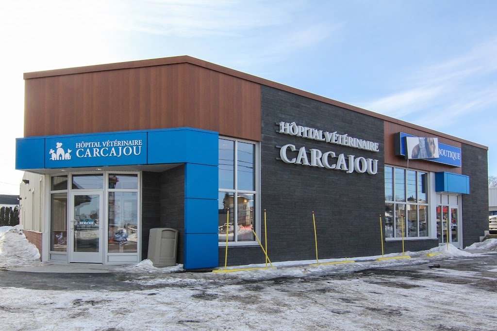 Hôpital Vétérinaire Carcajou | 215 Av. du Pont S, Alma, QC G8B 2T7, Canada | Phone: (418) 669-2222