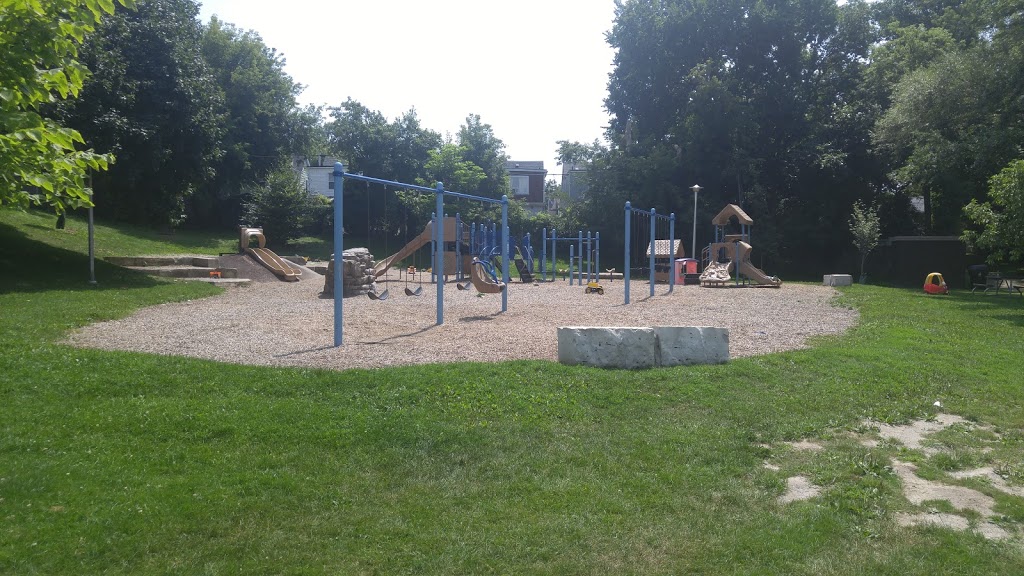 Moncur Park | 165 Coxwell Ave, Toronto, ON M4L 3B4, Canada | Phone: (416) 392-2489