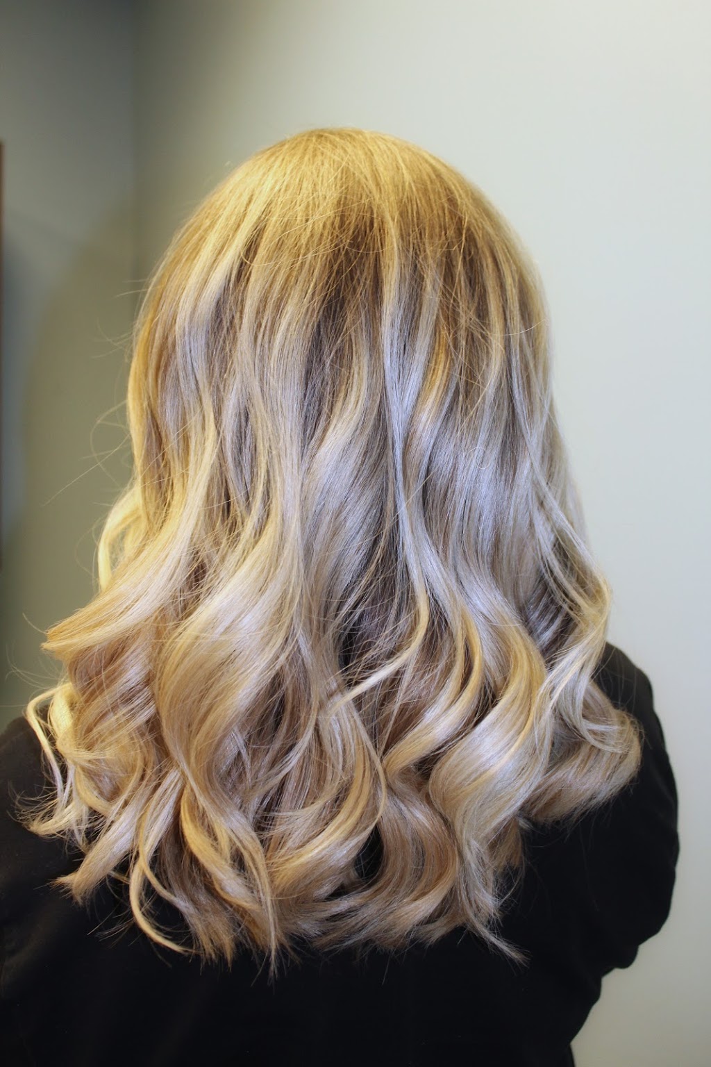 La Petite Hair Salon | Is inside Probeautys, 2575 Dundas Street West, Unit 27 suite #19, Mississauga, ON L5K 2M6, Canada | Phone: (647) 242-7672