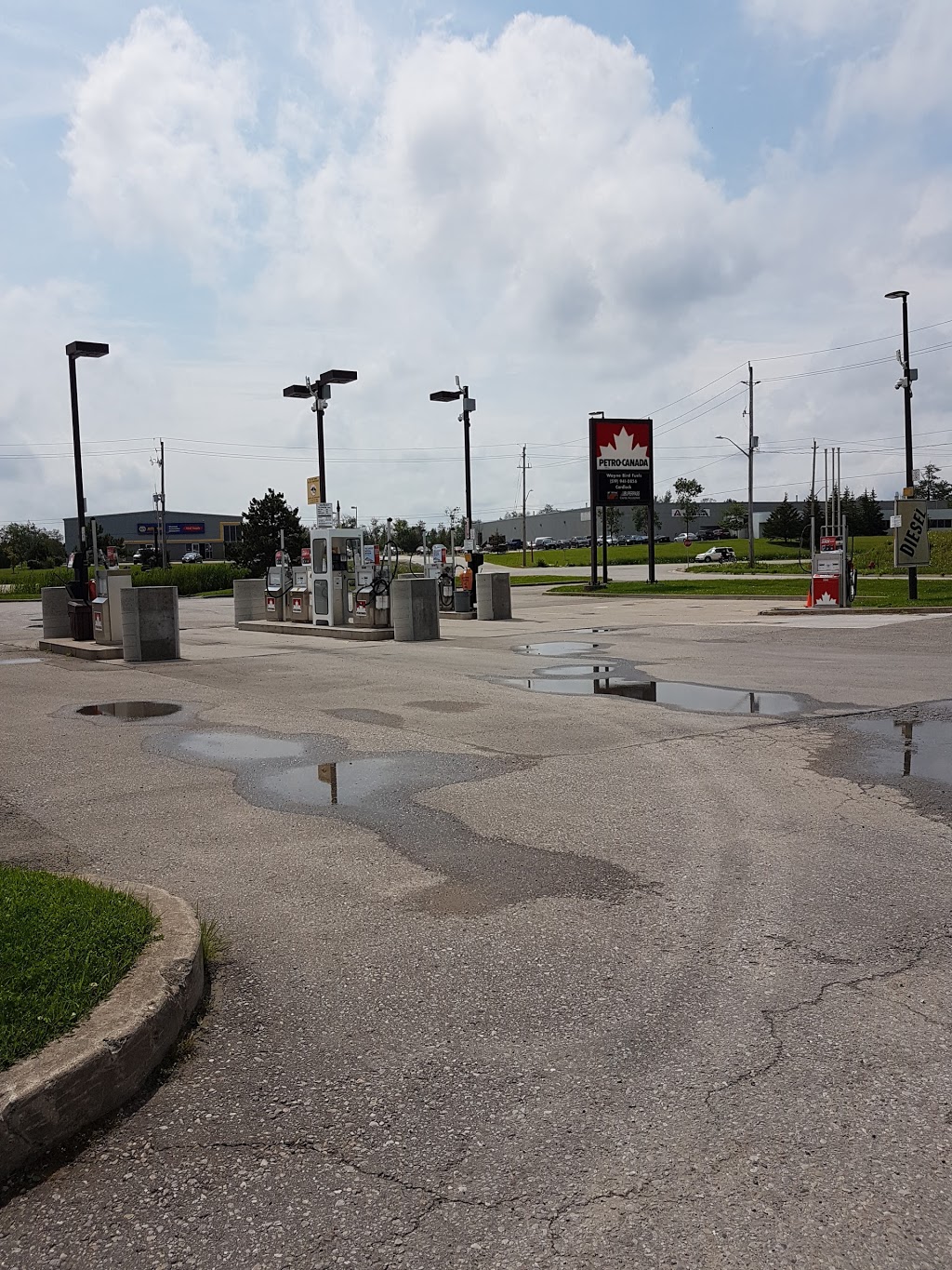 Petro-Pass Truck Stop | 490 Richardson Rd, Orangeville, ON L9W 4W8, Canada | Phone: (519) 941-0856