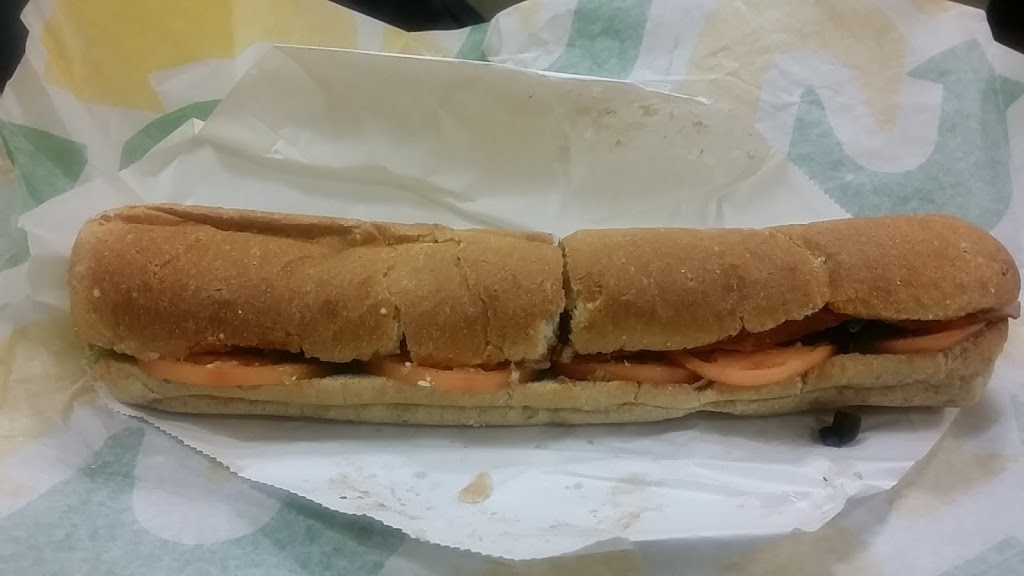 Subway | 1155 Main St Redwood Centre, Unit D, Winnipeg, MB R2W 3S4, Canada | Phone: (204) 582-3344