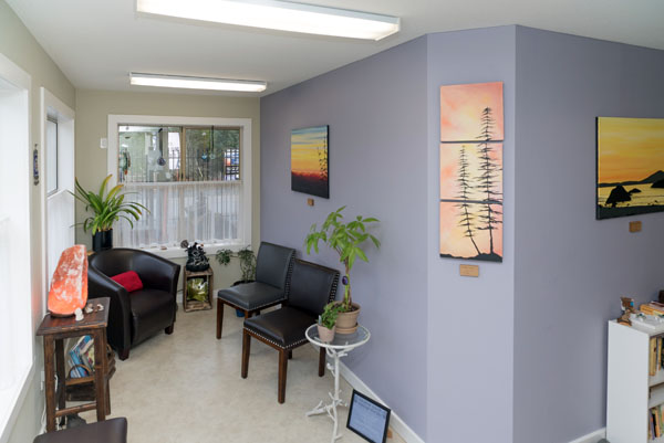 Intuitive Touch Massage Therapy | 921 Fairdowne Rd D, Parksville, BC V9P 0B2, Canada | Phone: (250) 228-5642