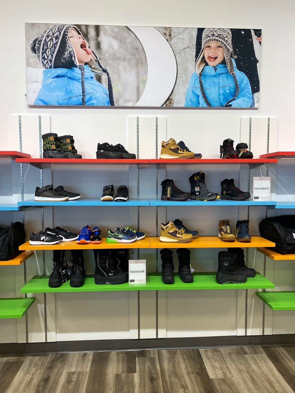 Chaussures POP Shawinigan | 4073 Bd Royal, Shawinigan, QC G9N 8N2, Canada | Phone: (819) 731-1515