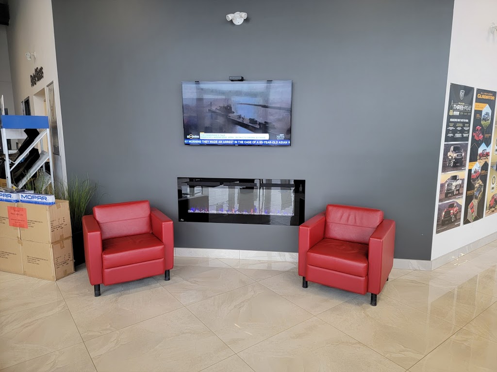 Tremblay Chrysler Dodge Jeep Ram Inc. | 24 Front St, Sturgeon Falls, ON P2B 3L4, Canada | Phone: (705) 753-4111