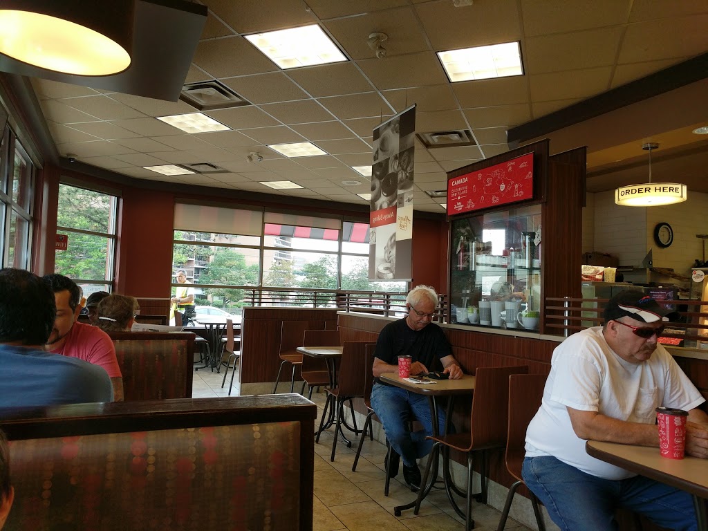 Tim Hortons | 3476 Glen Erin Dr, Mississauga, ON L5L 3R4, Canada | Phone: (905) 608-1881
