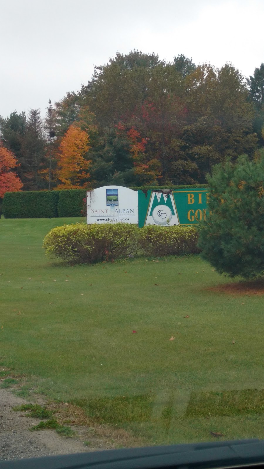 Club de Golf Des Pins | 1140 route Philomène-Thibodeau, Saint-Alban, QC G0A 3B0, Canada | Phone: (800) 223-5210