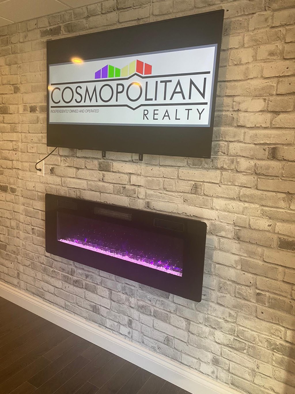 Cosmopolitan Realty | 6746 Morrison St Unit 1 A, Niagara Falls, ON L2E 6Z8, Canada | Phone: (289) 296-1216