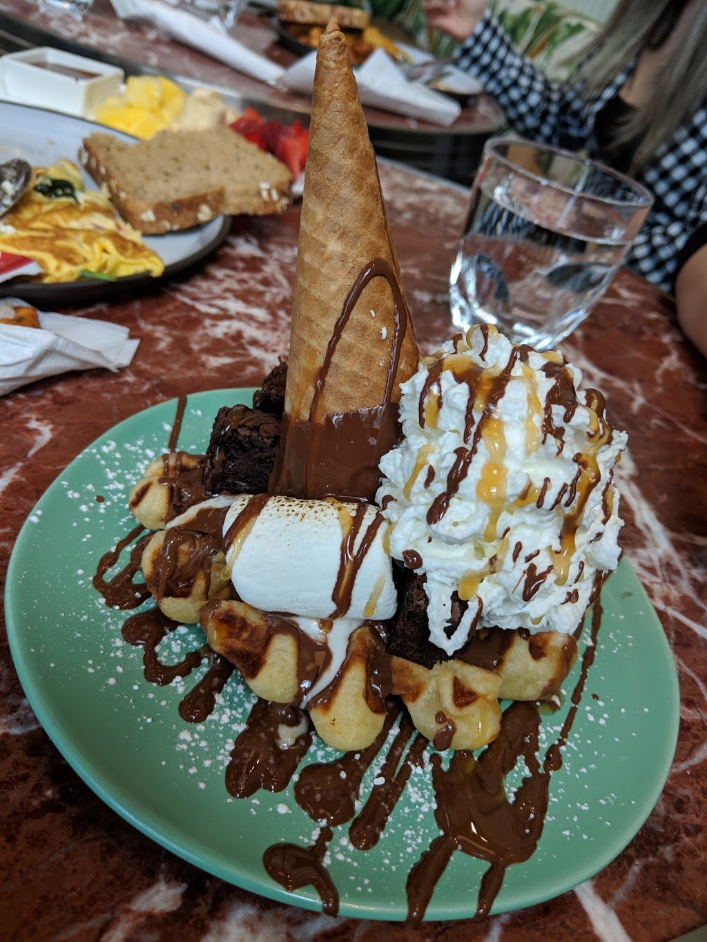 Cacao 70 Sweet House | 1950 Rue Claude-Gagné, Laval, QC H7N 5H9, Canada | Phone: (450) 682-9553