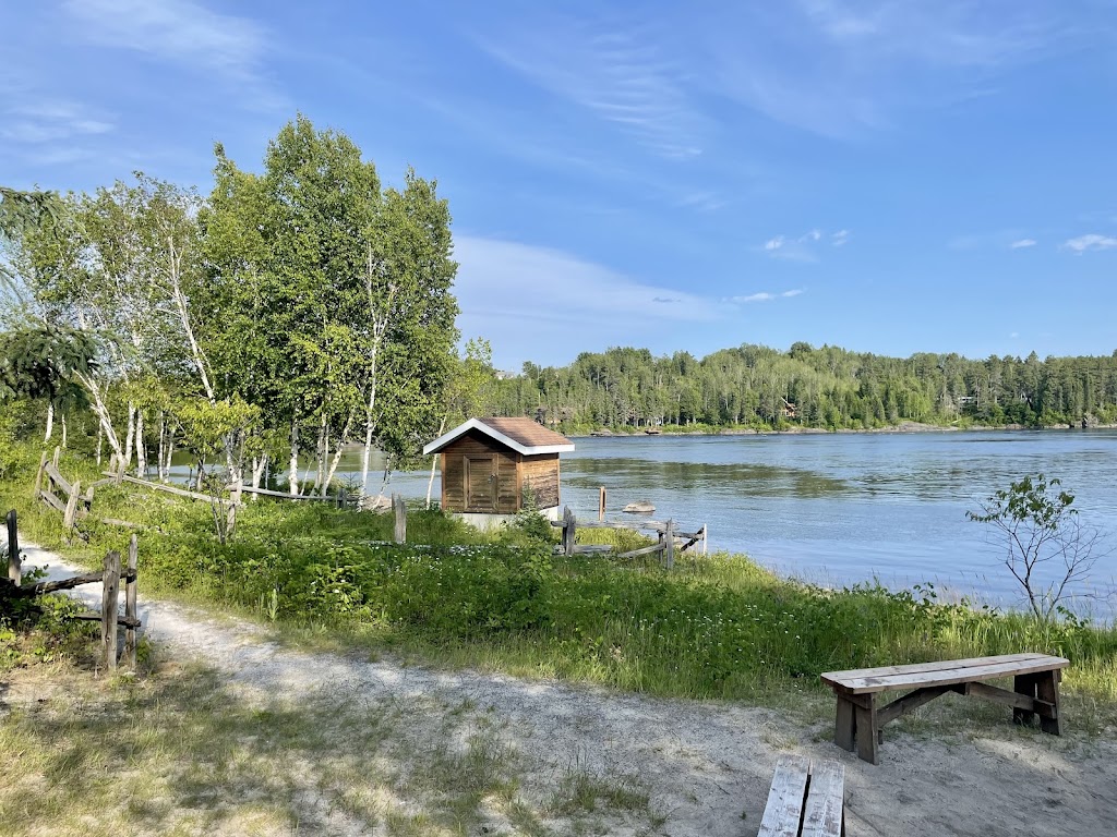Auberge Ile du Repos | 105 Chem. de lÎle du Repos, Péribonka, QC G0W 2G0, Canada | Phone: (418) 347-5649