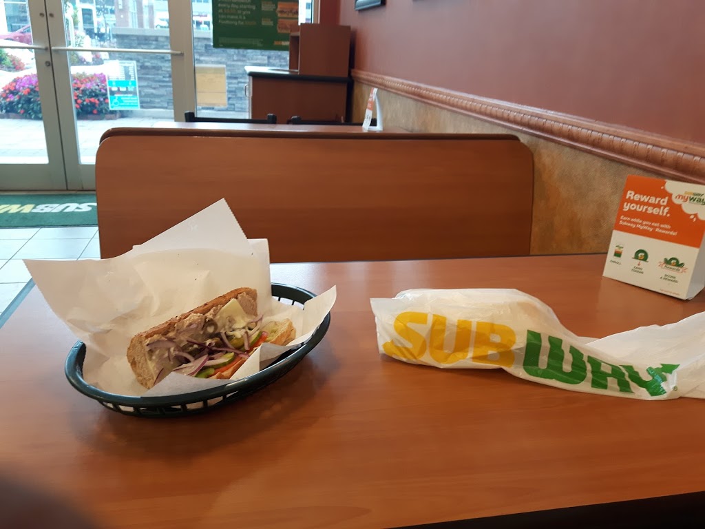Subway | 1900, 1930 Fowler Dr Unit D110, Mississauga, ON L5K 0A1, Canada | Phone: (905) 855-7723