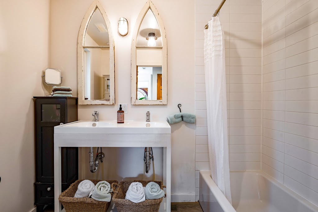 The Erie Street Flats | 12 Erie St, Collingwood, ON L9Y 1P4, Canada | Phone: (705) 606-4781