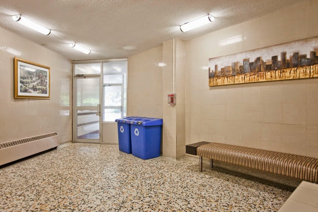 Lawrence East Apartments | 4000 Lawrence Ave E, Scarborough, ON M1E 2R3, Canada | Phone: (416) 724-4040