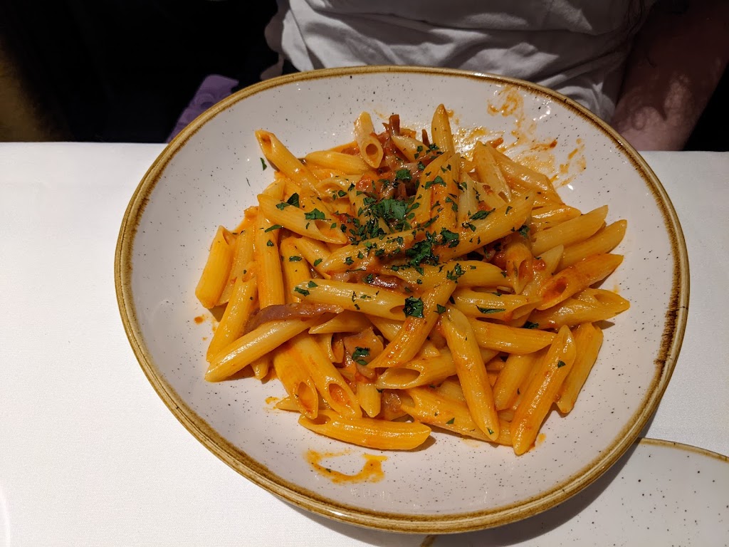 Vittorios Italian Eatery | 6380 Fallsview Blvd, Niagara Falls, ON L2G 7X5, Canada | Phone: (905) 358-2672