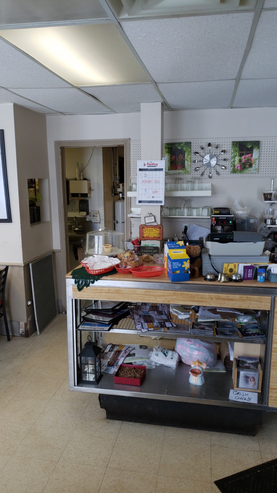 Theresas | 93 Matthew St, Marmora, ON K0K 2M0, Canada | Phone: (613) 472-2000