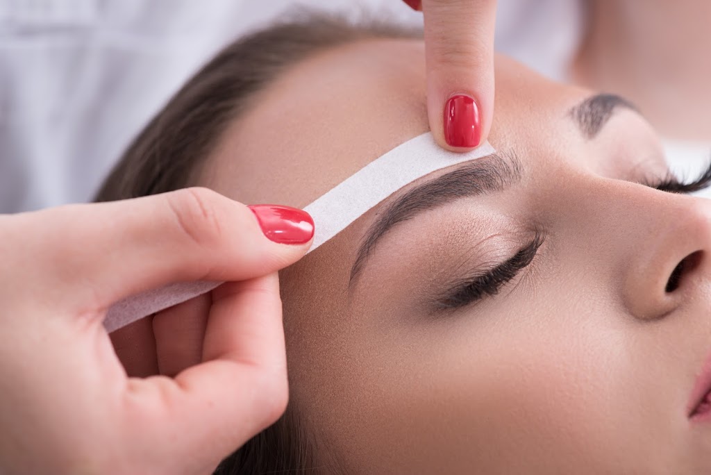 Better Browz and Bronz | 8 Cimarron Grove Bay, Okotoks, AB T1S 2H3, Canada | Phone: (403) 589-5501