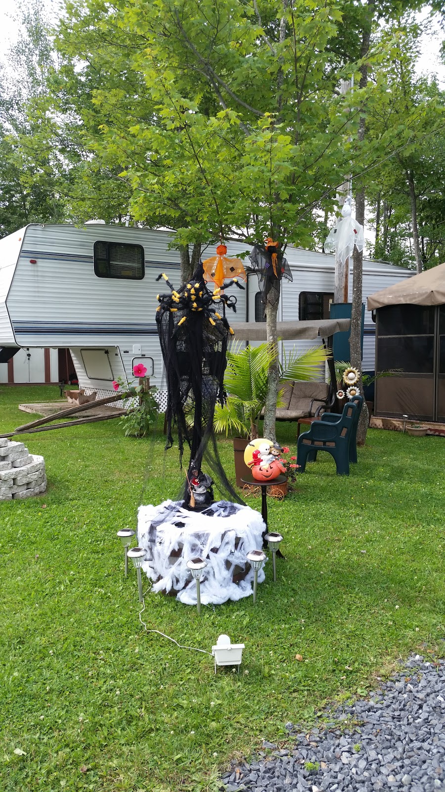 Camping Des Baies | 368 Chemin Saint Pierre, Saint Claude, QC J1S 2L5, Canada | Phone: (819) 845-4992