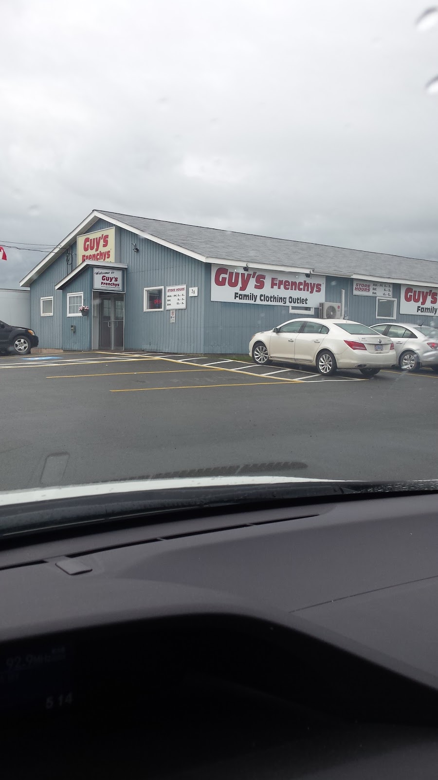 Guy’s Frenchys | 38 Meadow Dr, Truro, NS B2N 5V4, Canada | Phone: (902) 895-1274