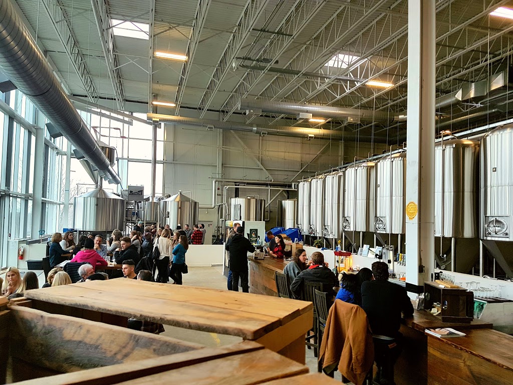 Side Launch Brewing Company Inc. | 200 Mountain Rd Unit 1, Collingwood, ON L9Y 4V5, Canada | Phone: (705) 293-5511