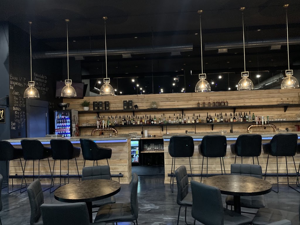 Bar Danseuses | 2025 Rue Saint-Césaire, Marieville, QC J3M 1E5, Canada | Phone: (450) 460-0030