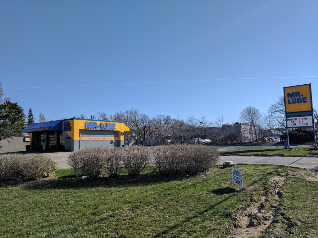 Mr. Lube | 2346 Dundas St W, Mississauga, ON L5K 1R7, Canada | Phone: (905) 822-2425