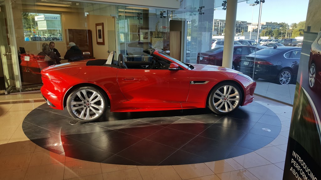Land Rover Victoria | 3351 Douglas St, Victoria, BC V8Z 3L4, Canada | Phone: (250) 475-3313