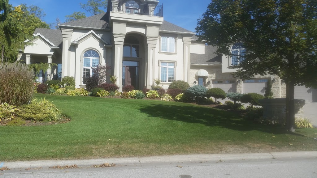 Loebsack Robert C Custom Homes | 2055 Hidden Valley Crescent, Kitchener, ON N2C 2R2, Canada | Phone: (519) 748-0334