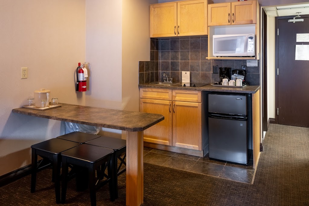 The Rundlestone Lodge | 537 Banff Ave, Banff, AB T1L 1A6, Canada | Phone: (403) 762-2201