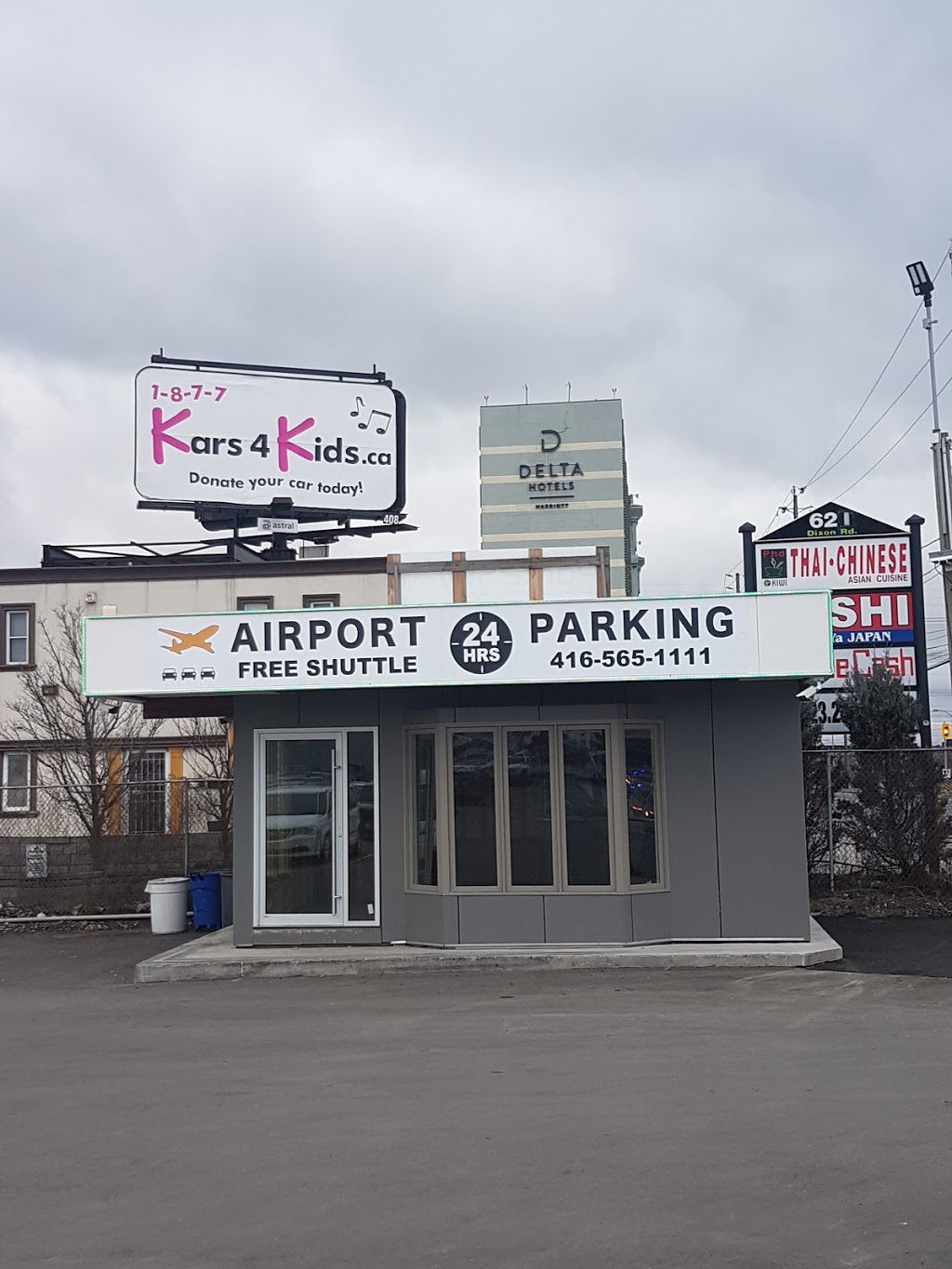 Park2Sky | 615 Dixon Rd, Etobicoke, ON M9W 1H7, Canada | Phone: (416) 565-1111