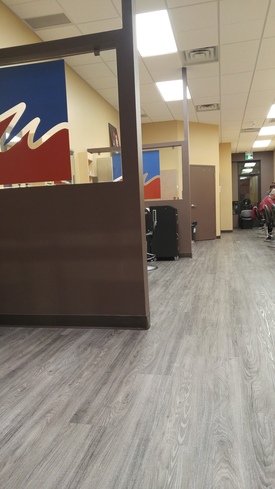 Ultracuts Hair Experts | 400 North Town Road, Winnipeg, MB R3Y 0Y3 North Town Road, Winnipeg, MB R3Y 0Y3, Canada | Phone: (204) 221-8408