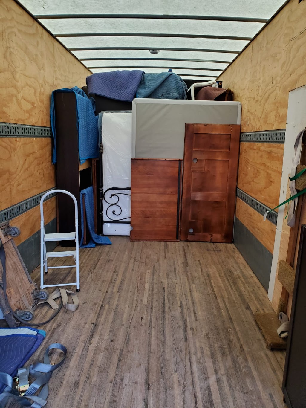 Cambridge Movers Good Ol Boys Moving | 269 Hespeler Rd, Cambridge, ON N1R 3H8, Canada | Phone: (519) 621-5861