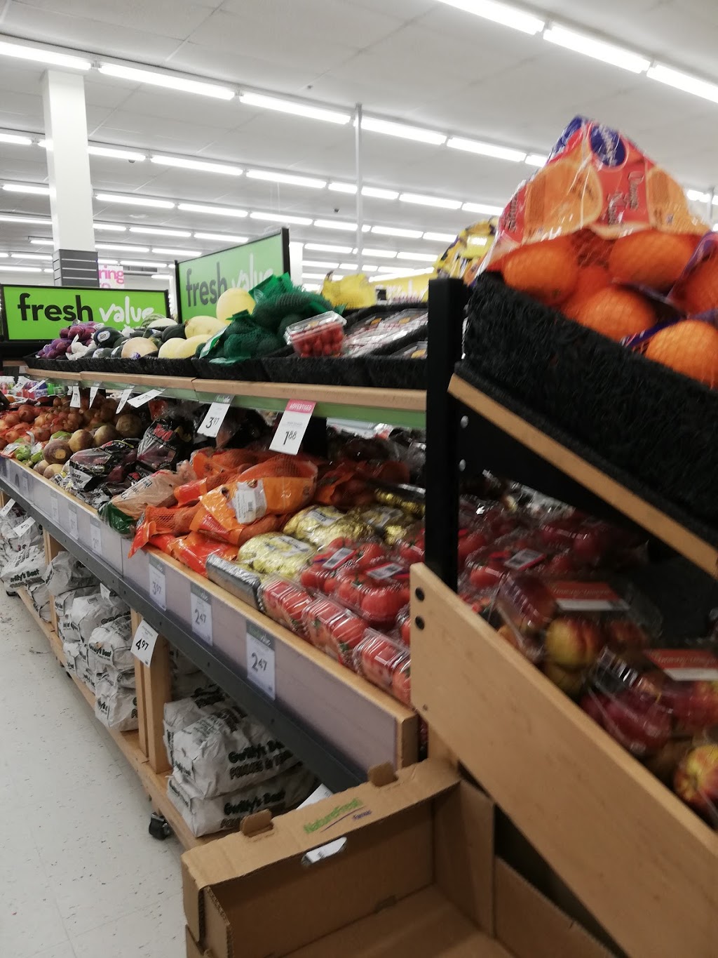 Giant Tiger | 1190 Muskoka Rd S, Gravenhurst, ON P1P 1K9, Canada | Phone: (705) 684-9751