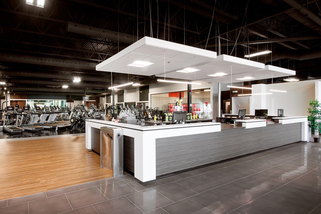 Golds Gym Laval | 1164 Rue Desserte O, Laval, QC H7X 4C9, Canada | Phone: (514) 548-4653