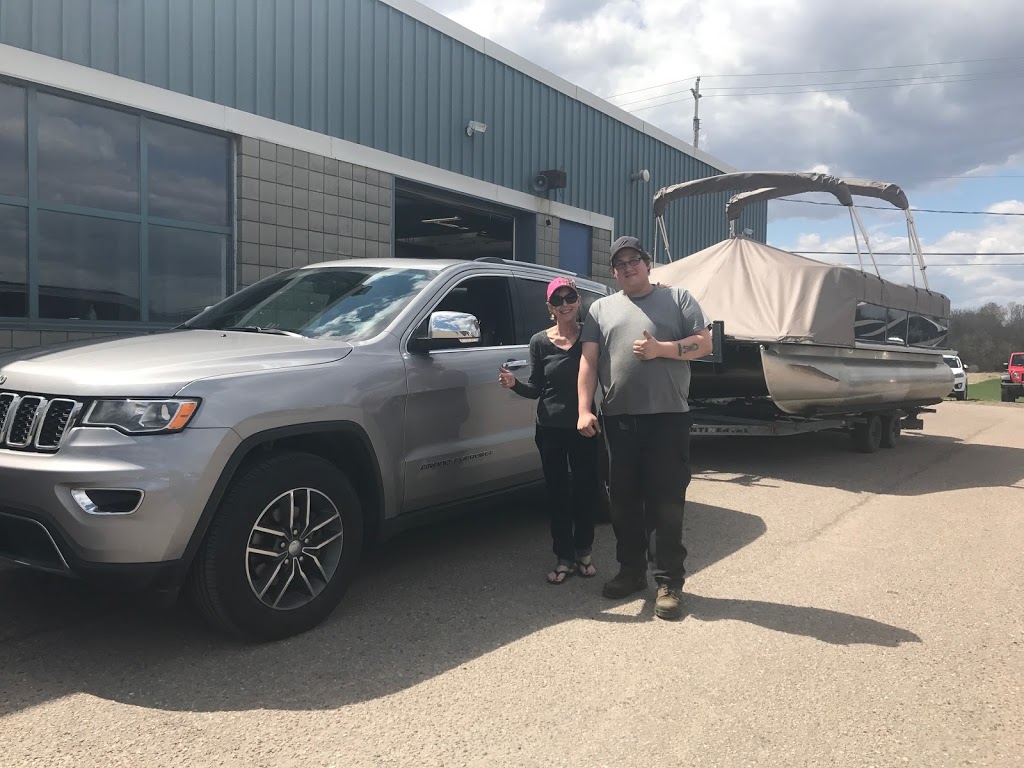 Renfrew Chrysler Ontario | 376 OBrien Rd, Renfrew, ON K7V 3Z2, Canada | Phone: (888) 669-3319