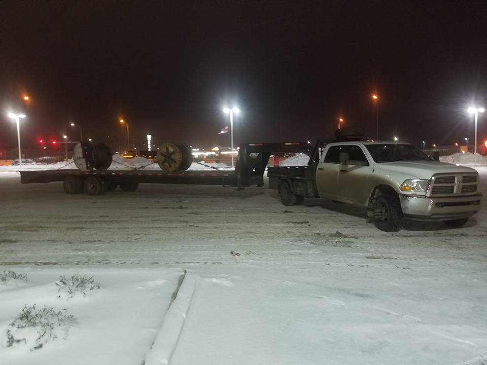 Ground Up Transport & Hotshot | 40 Churchill Pl, Blackfalds, AB T4M 0B6, Canada | Phone: (403) 848-0153