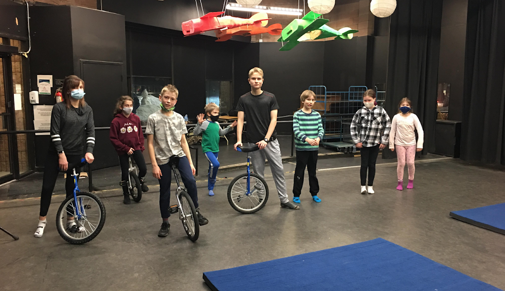 CAPITAL CIRCUS SCHOOL | Nepean Creative Arts Center, 35 Stafford Rd, Nepean, ON K2H 8V8, Canada | Phone: (613) 447-8627