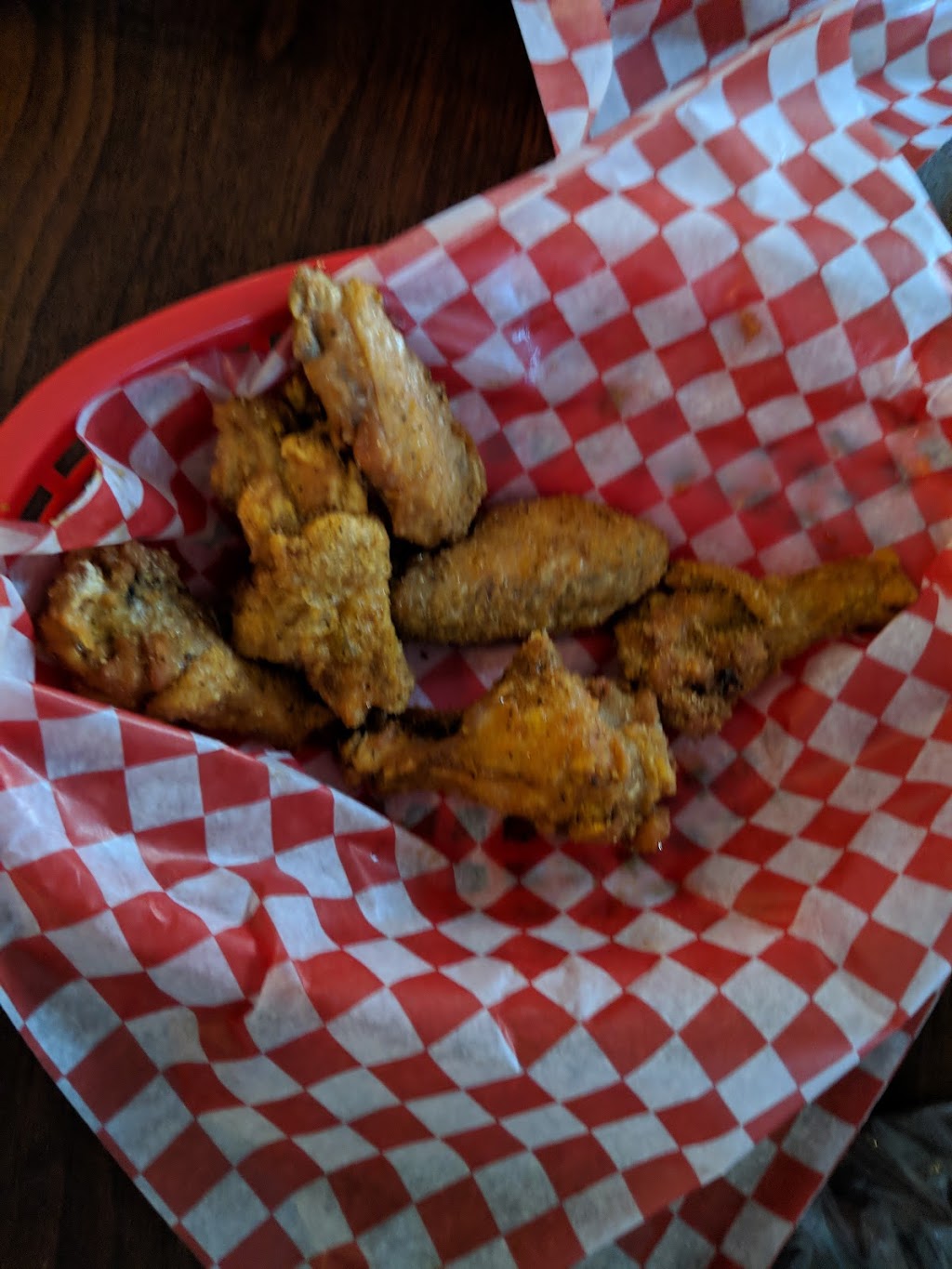 The Eager Beaver Eatery and Sports Bar | 6852 Drummond Rd, Niagara Falls, ON L2G 4P3, Canada | Phone: (905) 356-7740