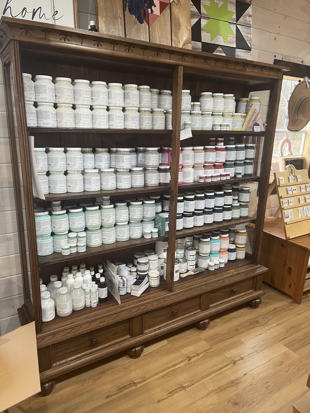 Fusion Mineral Paint-Ronnies (online Ordering Available) | 233 Canada Rd, Tyne Valley, PE C0B 2C0, Canada | Phone: (902) 303-1351