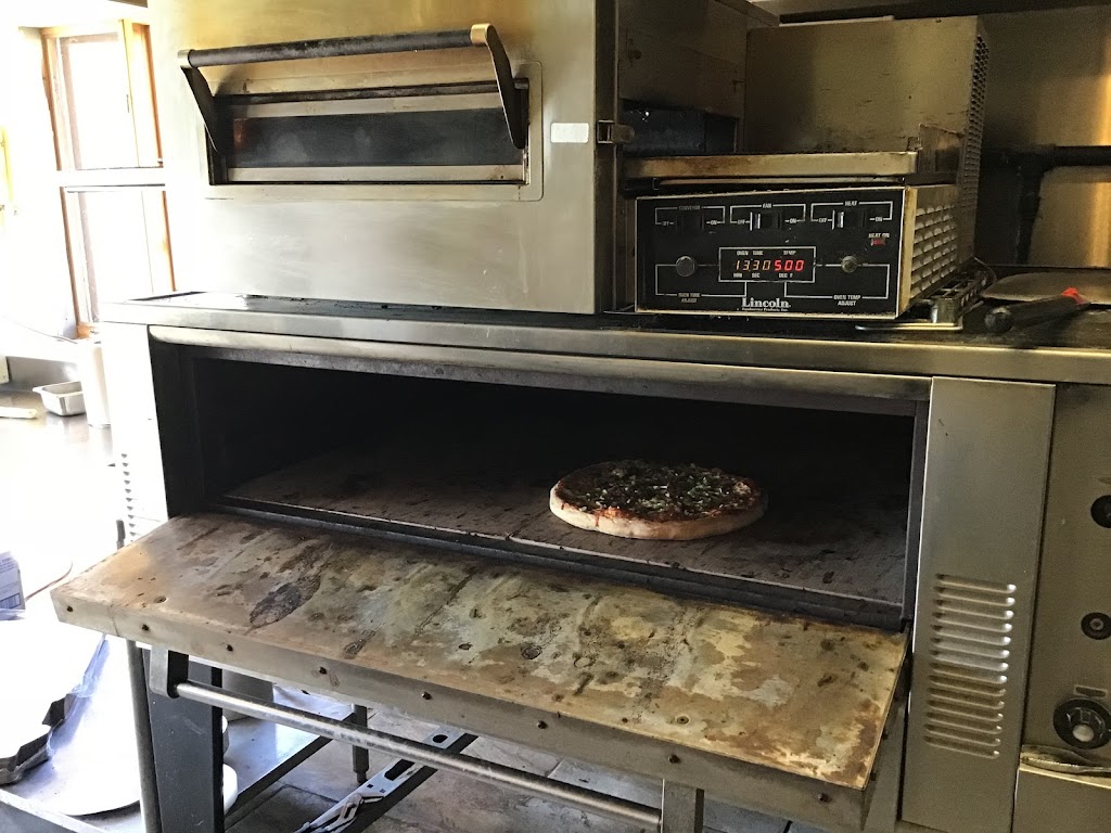 Harbour View Pizza & Convenience | 10252 Durham St, Pugwash, NS B0K 1L0, Canada | Phone: (902) 243-2222
