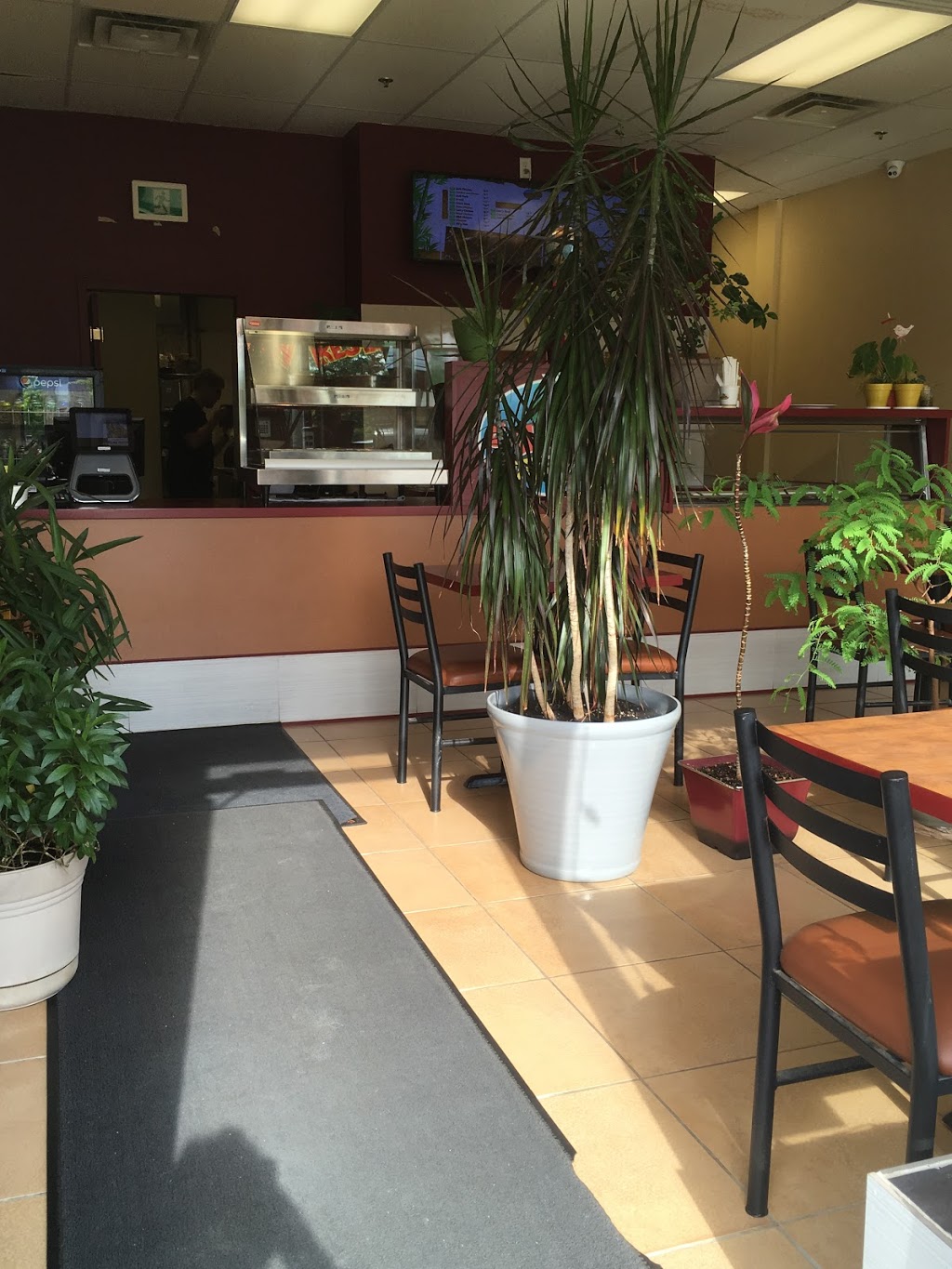 SunRise Caribbean Restaurant | 17915 Leslie St #8, Newmarket, ON L3Y 3E3, Canada | Phone: (905) 235-7600