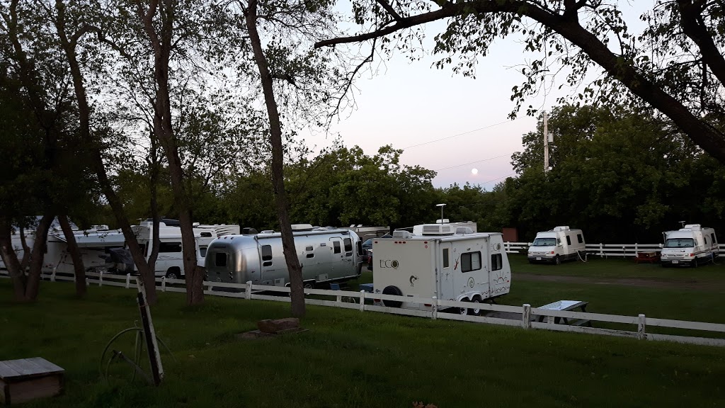 Camp Hither Hills | 5227 Bank St, Gloucester, ON K1X 1H2, Canada | Phone: (613) 822-0509